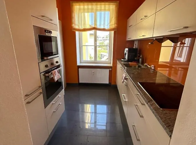 Grosse * Klagenfurt am Woerthersee